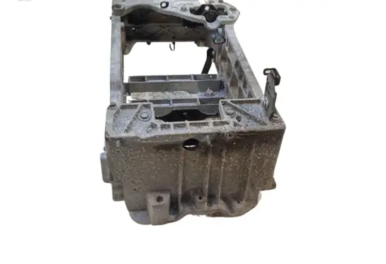 Fiat 500E Engine mounting bracket