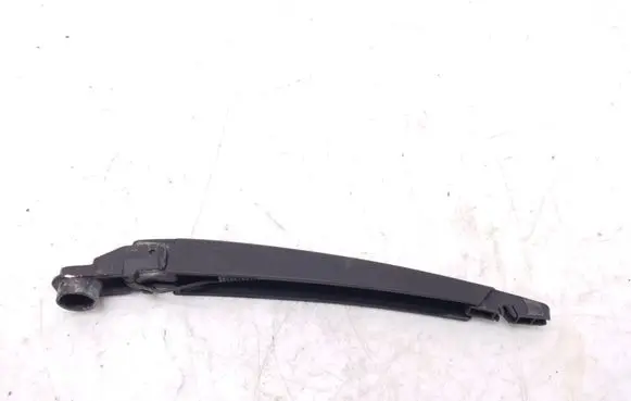 Nissan X-Trail T32 Rear wiper blade arm 80019327