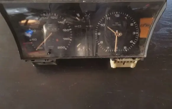 Volkswagen Golf II Speedometer (instrument cluster) X161207770