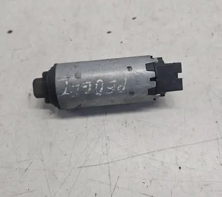 Peugeot 607 Seat adjustment motor 404828