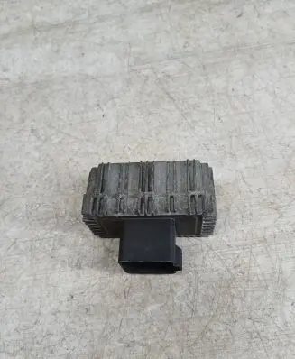 Opel Zafira A Glow plug pre-heat relay 09132691 51299008