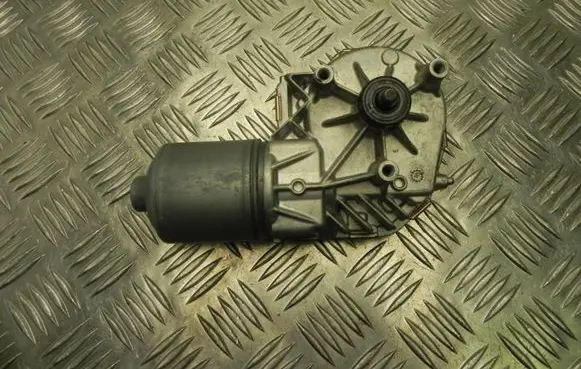 Mercedes-Benz C AMG W204 Wiper motor 1137328692 V722