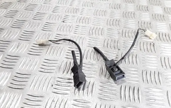 Volkswagen Touareg I Windshield washer spray nozzle 6E0955986B