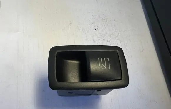 Mercedes-Benz A W169 Electric window control switch A2518200510 03128150