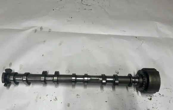 Ford Mustang VI Camshaft FR3E6C524CC