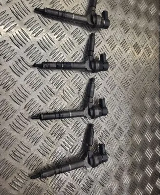 Opel Astra H Fuel injectors set 0445110175