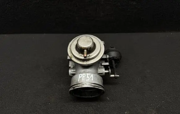 Audi A6 S6 C5 4B EGR valve 038129637L