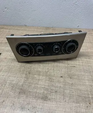 Mercedes-Benz C W203 Climate control unit A2038304085 F011500039