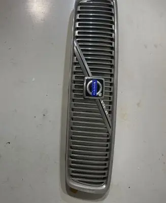 Volvo V70 Front grill 8659875
