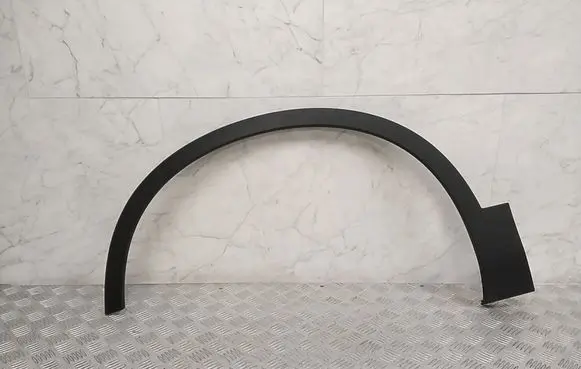 Volvo XC40 Front arch trim 32409188