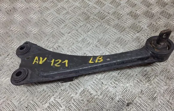 Toyota Avensis T270 Rear control arm 4876005010