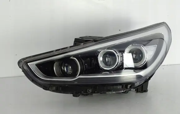 Hyundai i30 Headlight/headlamp