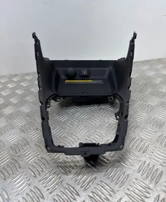 Toyota RAV 4 (XA50) Wireless charging module 082961701840 861C042011C1 10R0312895