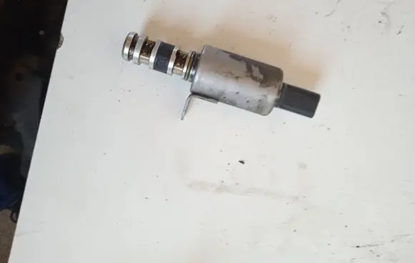 Mini One - Cooper Coupe R56 Valve oil control 7566652