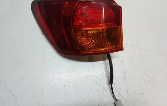 Lexus IS 220D-250-350 Rear/tail lights