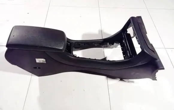 Citroen C5 Armrest 81230112 8-123-0112