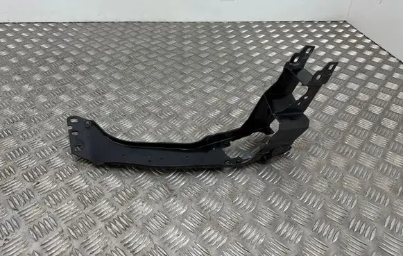 BMW 2 F45 Headlight/headlamp mounting bracket 7426634