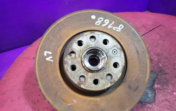 Volkswagen PASSAT CC Front wheel hub spindle knuckle