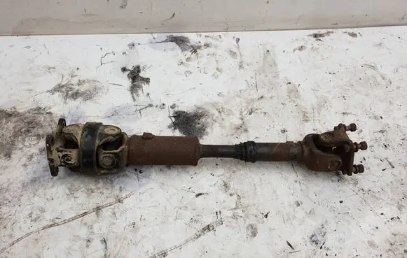 Nissan Patrol 260 Rear driveshaft/prop shaft 