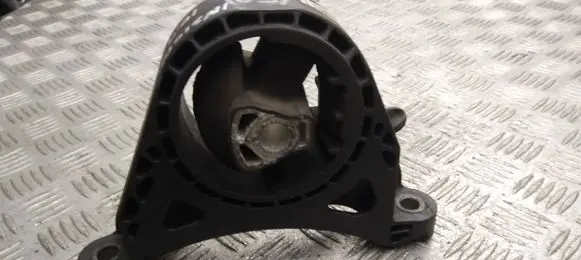 Opel Insignia A Engine mount bracket 13227769