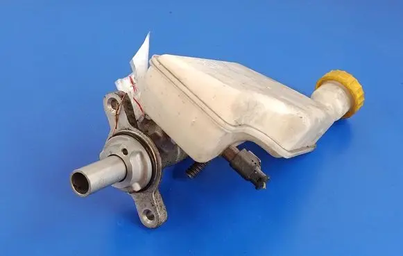Citroen C3 Master brake cylinder