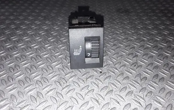 Mercedes-Benz C W203 Seat heating switch