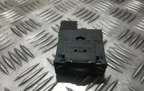 Headlight level height control switch