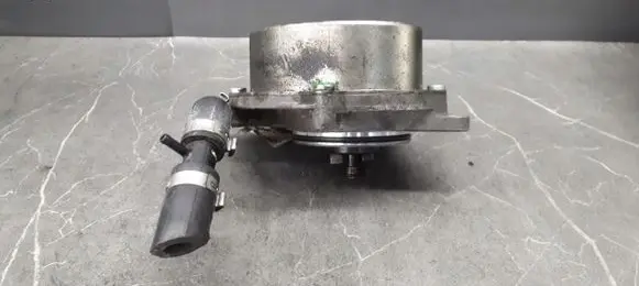 Audi A4 Allroad B8 Vacuum pump