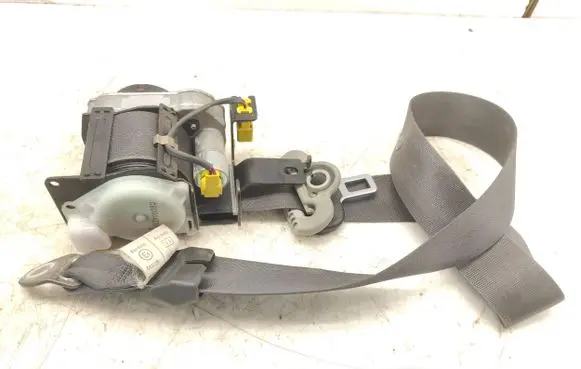 Honda Accord Front seatbelt 0432092