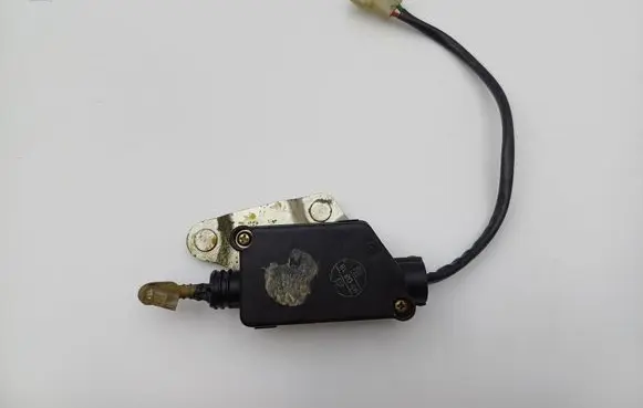 KIA Sephia Central locking motor 