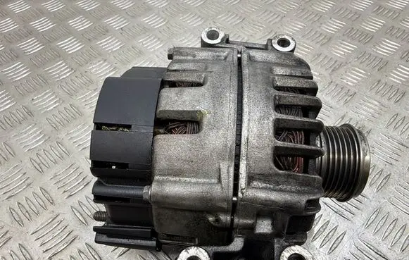 Audi Q5 SQ5 8R Generator/alternator 06H903017K 113018948 FG209015