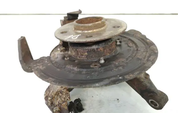 Mercedes-Benz ML W163 Rear wheel hub spindle/knuckle 