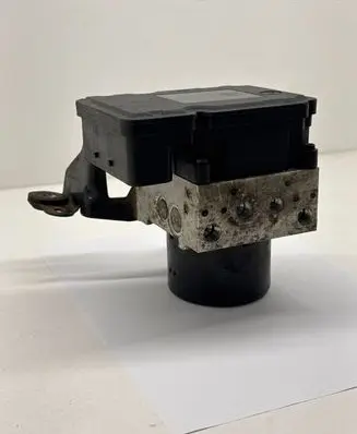 Volvo XC70 ABS Pump 30681619 10061336881 10092604053