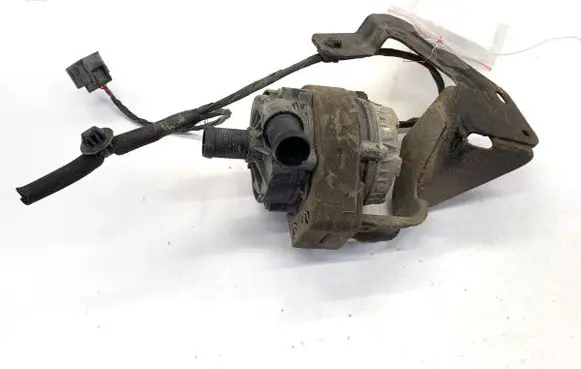Renault Arkana Oil filter mounting bracket 