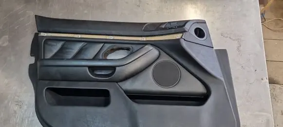 BMW 5 E39 Front door card panel trim 8212793