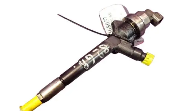 Opel Astra H Fuel injector