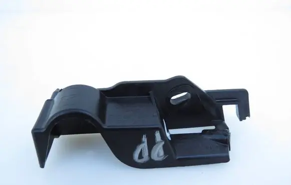 Audi A4 S4 B8 8K Front bumper mounting bracket 8K0807284H