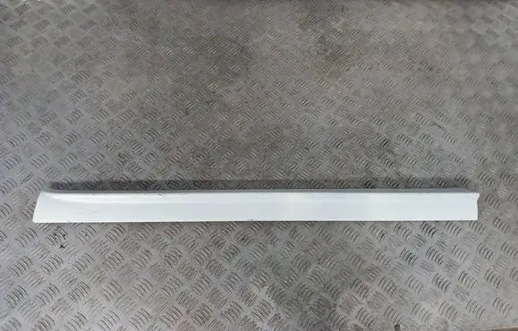 Volkswagen Sharan Front door trim (molding) 7N0854940H
