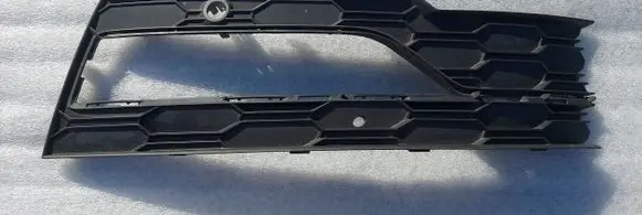 Skoda Octavia Mk4 Front bumper lower grill 5E3807682C