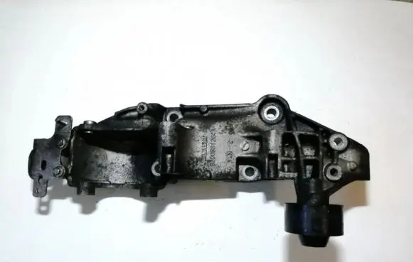 Nissan X-Trail T31 Engine mounting bracket 8200881264
