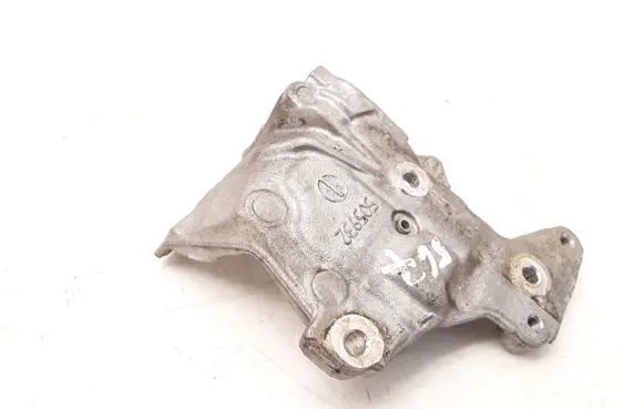 Citroen Berlingo Engine mounting bracket 505932