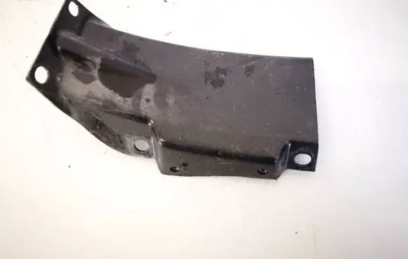 Volkswagen Golf IV Other exterior part 1J0802182