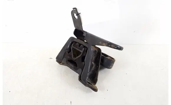 Toyota Aygo AB10 Engine mount bracket 12372-YV010
