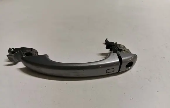Audi A5 8T 8F Front door exterior handle 8T0837205A