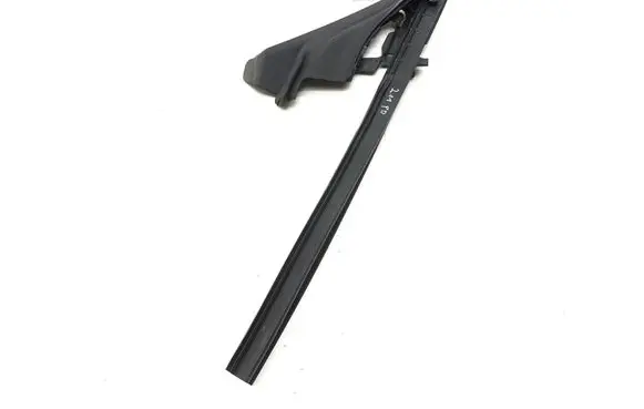 Jaguar F-Type Rubber seal front door window/glass EX5321596A