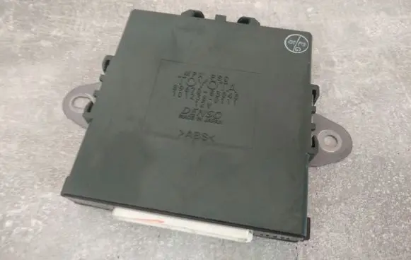 Lexus IS 220D-250-350 Parking PDC control unit/module 8967053040 1012380111