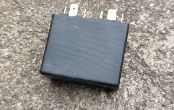 Jeep Grand Cherokee (WJ) Light relay 4686190