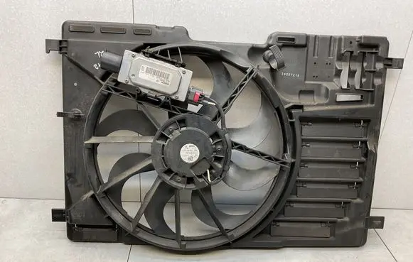 Ford Kuga II Electric radiator cooling fan CV618C607GF