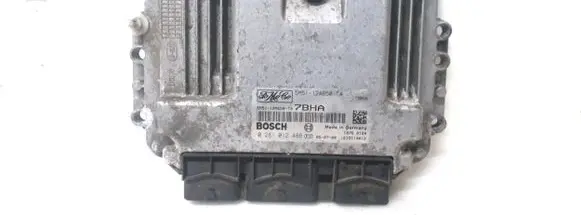 Ford Focus Engine control unit/module 5M51-12A650-TA
