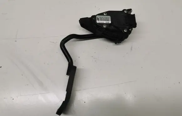 Volkswagen Sharan Accelerator throttle pedal 7M3721603 YM219F836AB